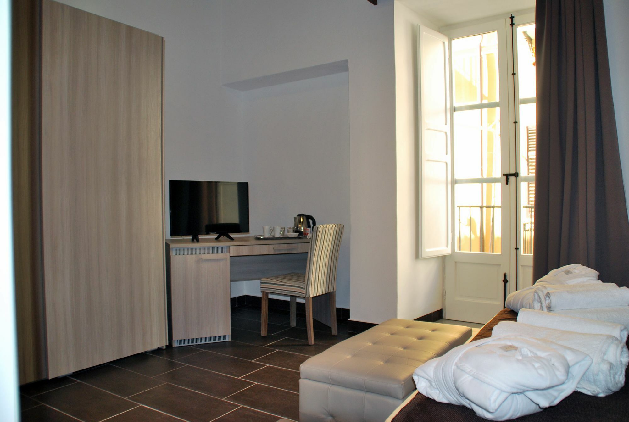 Casasicilia Carlo V Hotel Палермо Екстериор снимка
